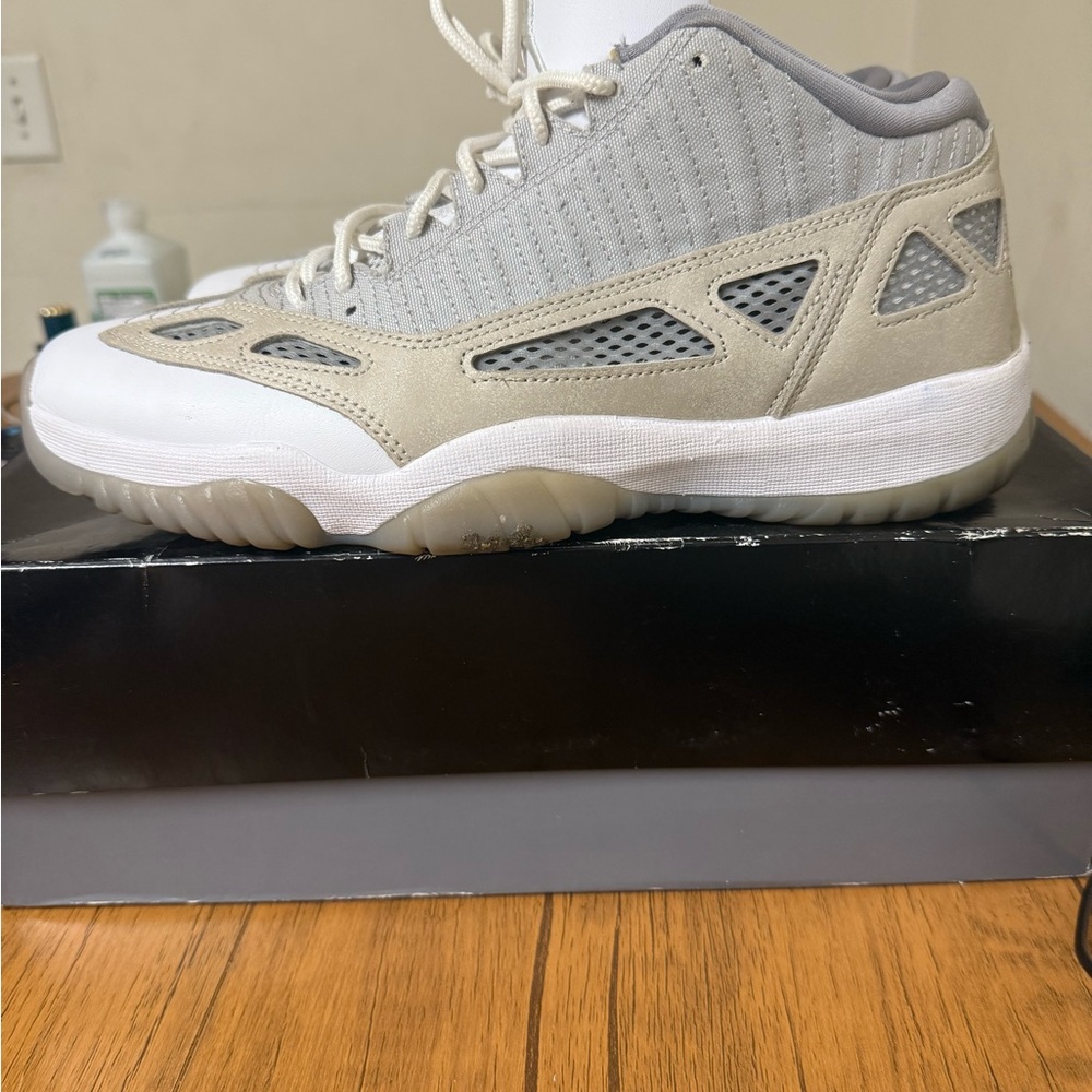 Air Jordan 11 Retro Low Cherrywood